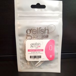 Gelish soft gel tips short round size 8 refill 50ct